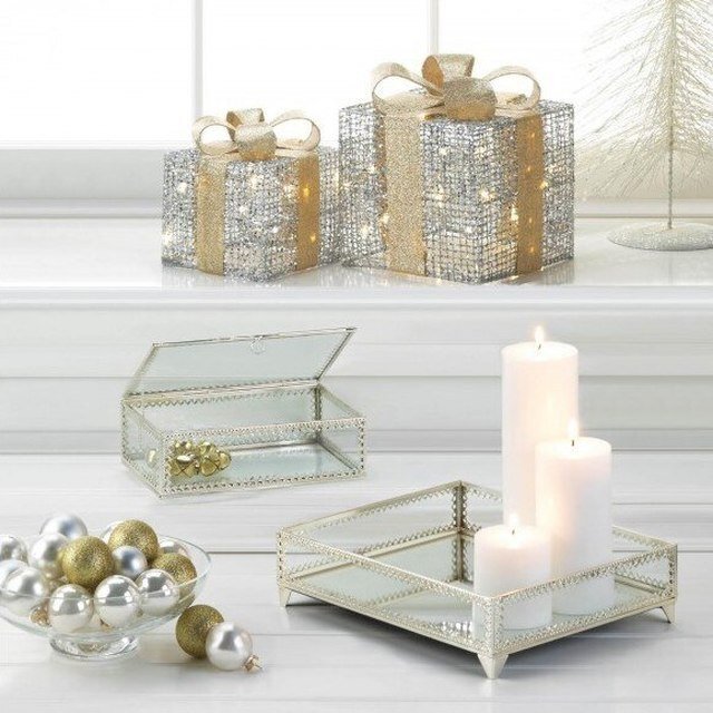 LightUp Gift Box Decor 7 inches